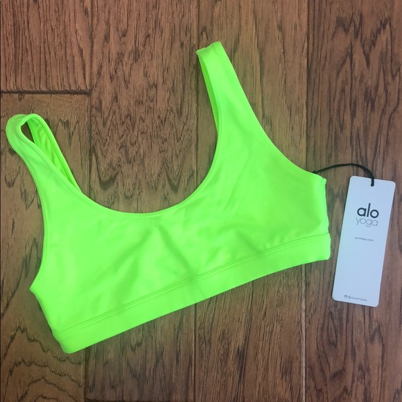 ALO Yoga Tops - NWT ALO Yoga sportsbra